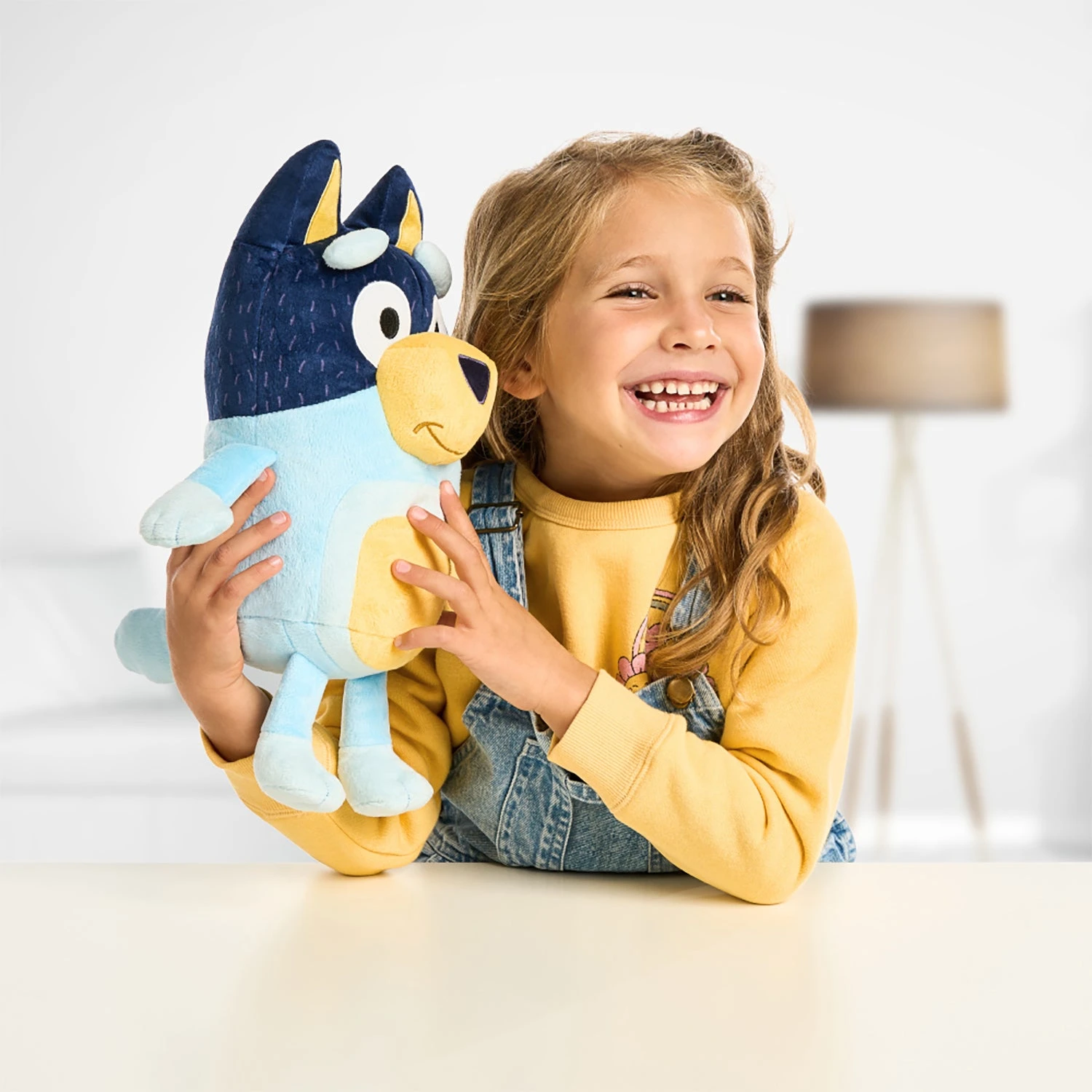 Bluey Talking Bandit (Dad) Plush 7 Bluey Talking Bandit (Dad) Plush - Image 5