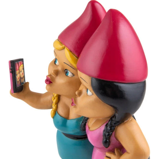 BigMouth The Selfie Sisters Gnome 4 BigMouth The Selfie Sisters Gnome - Image 2