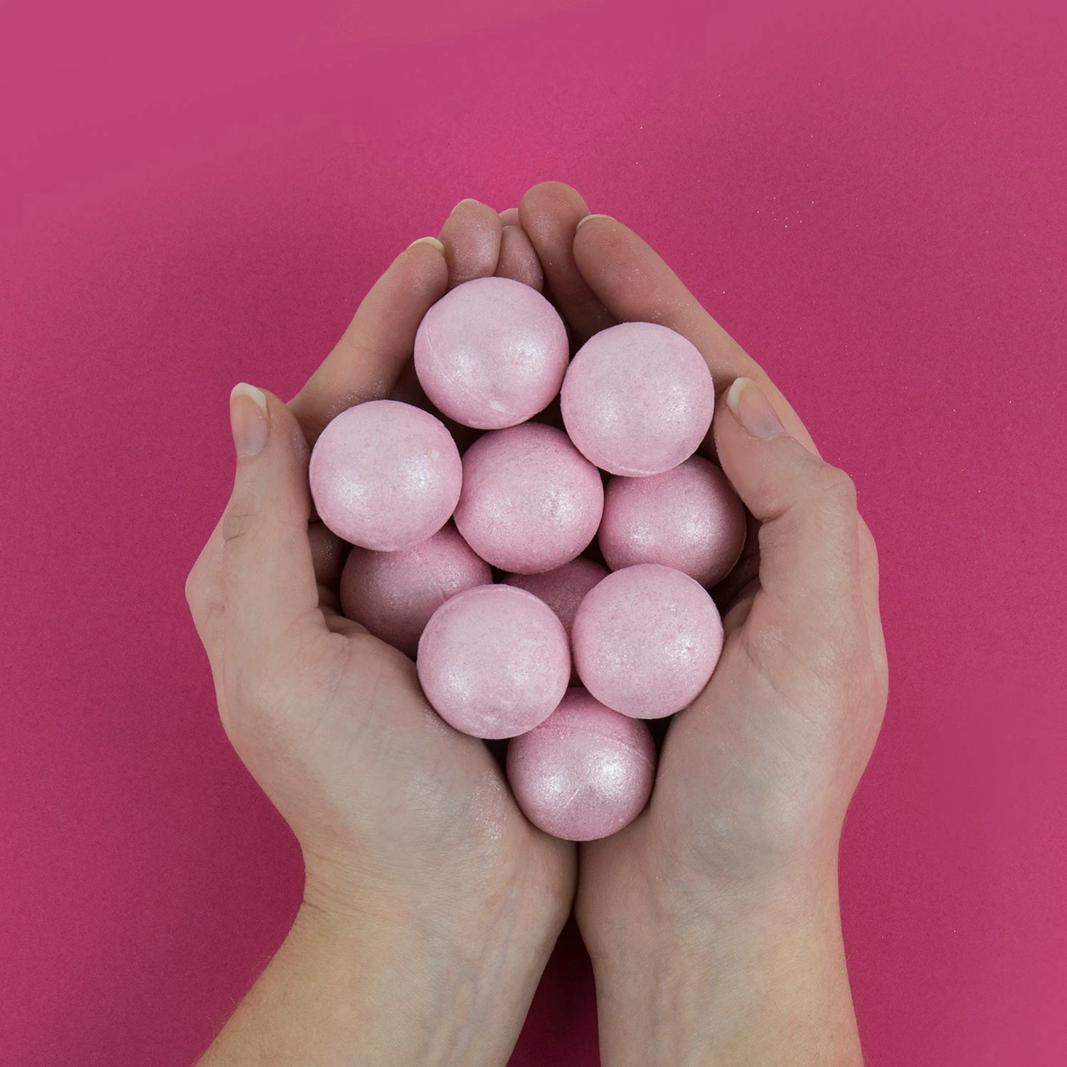 GIFT REPUBLIC Rose Bath Bombs 3 GIFT REPUBLIC Rose Bath Bombs