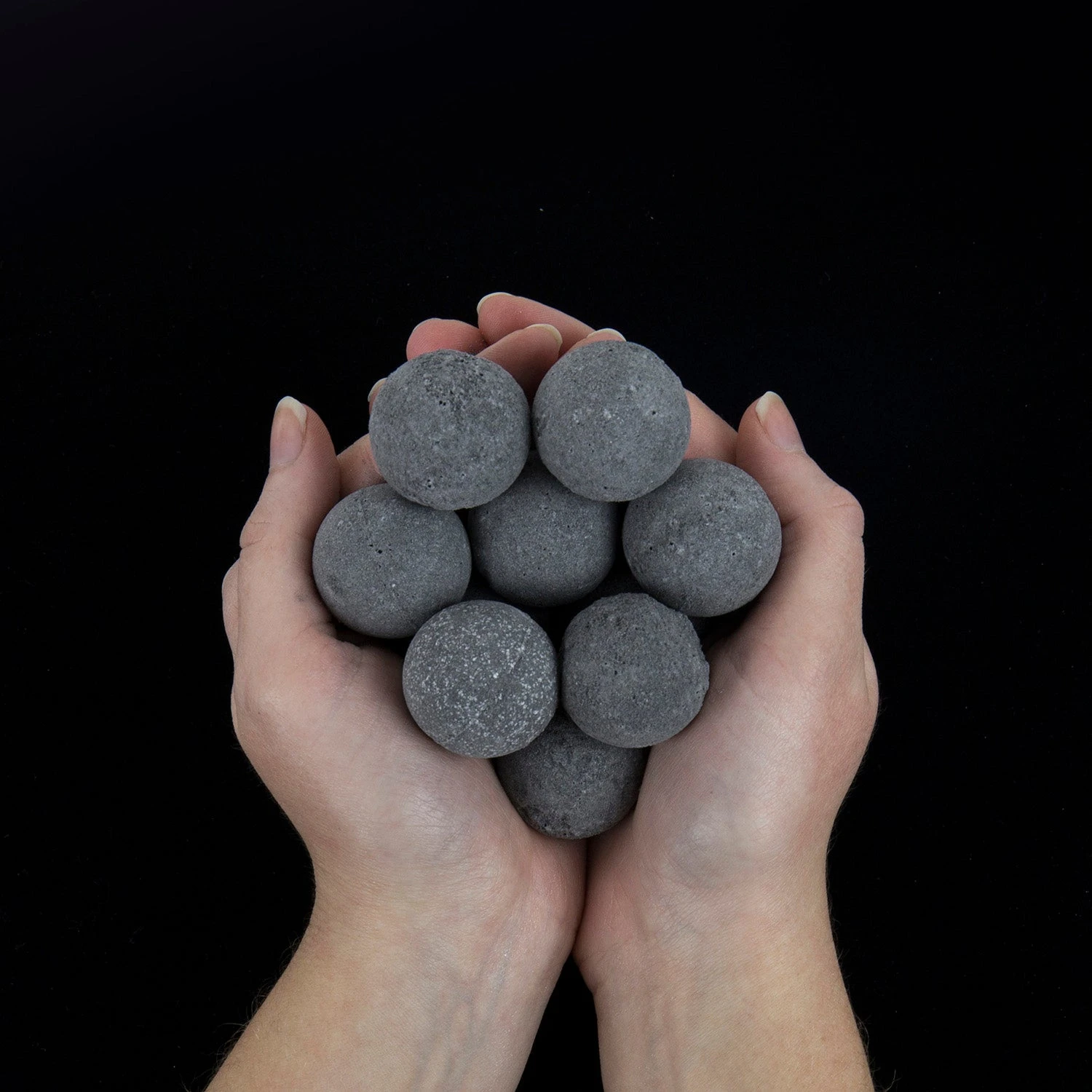 GIFT REPUBLIC Dark Like My Heart Bath Bombs 3 GIFT REPUBLIC Dark Like My Heart Bath Bombs