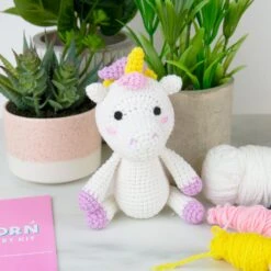 GIFT REPUBLIC Unicorn DIY Crochet Kit
